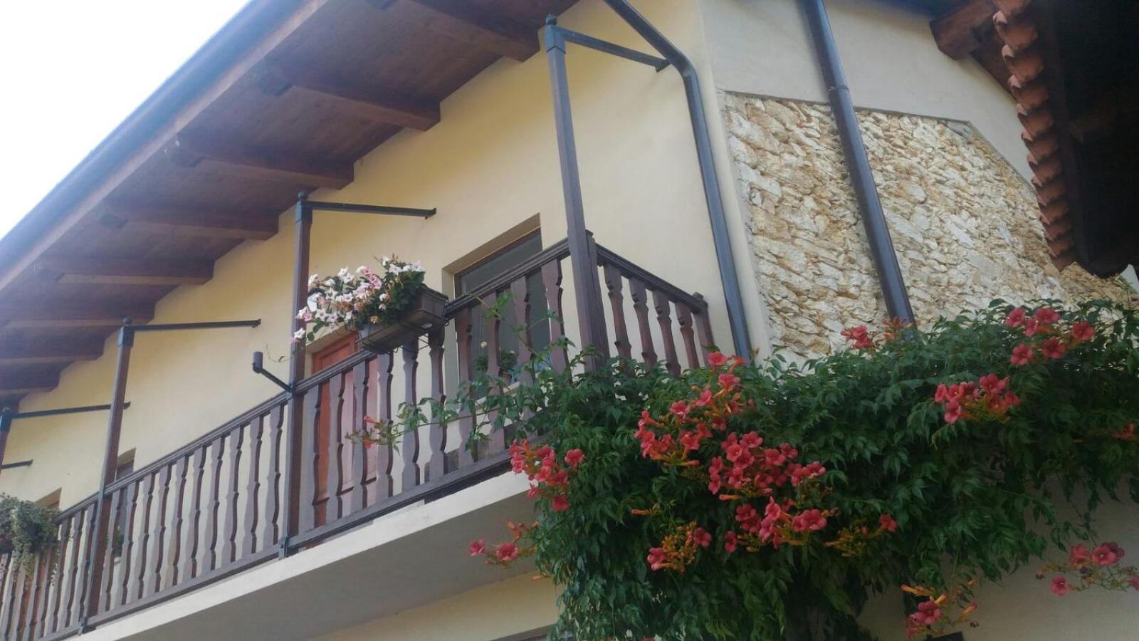 Guest House Al Devesio Rifreddo ภายนอก รูปภาพ